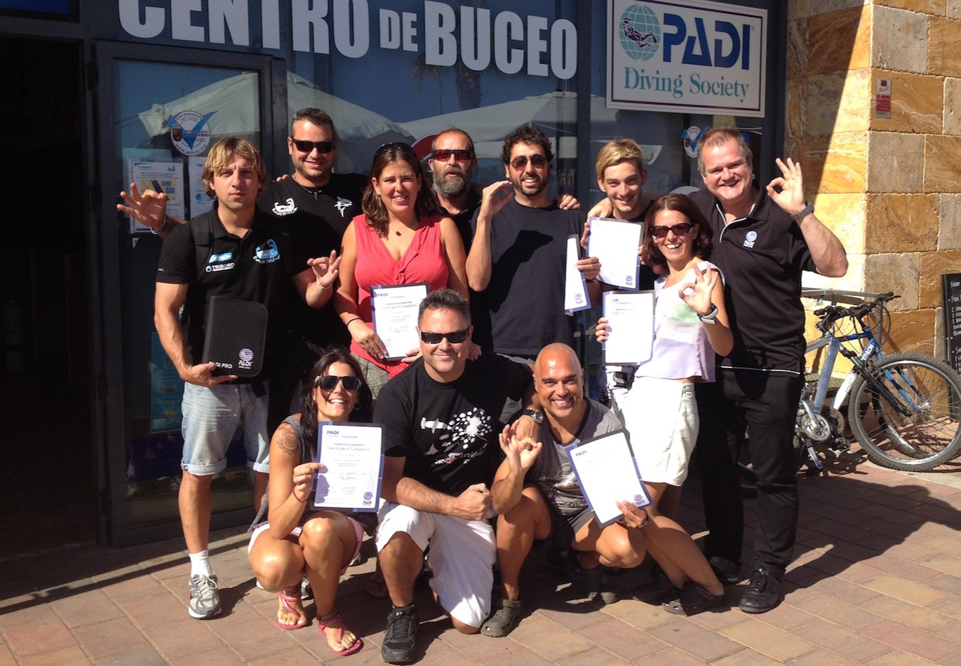 EL CURSO DE INSTRUCTOR DE BUCEO PADI